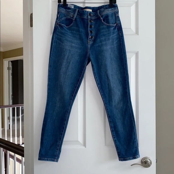 High Rise Cropped Jeans👖 - Picture 4 of 10